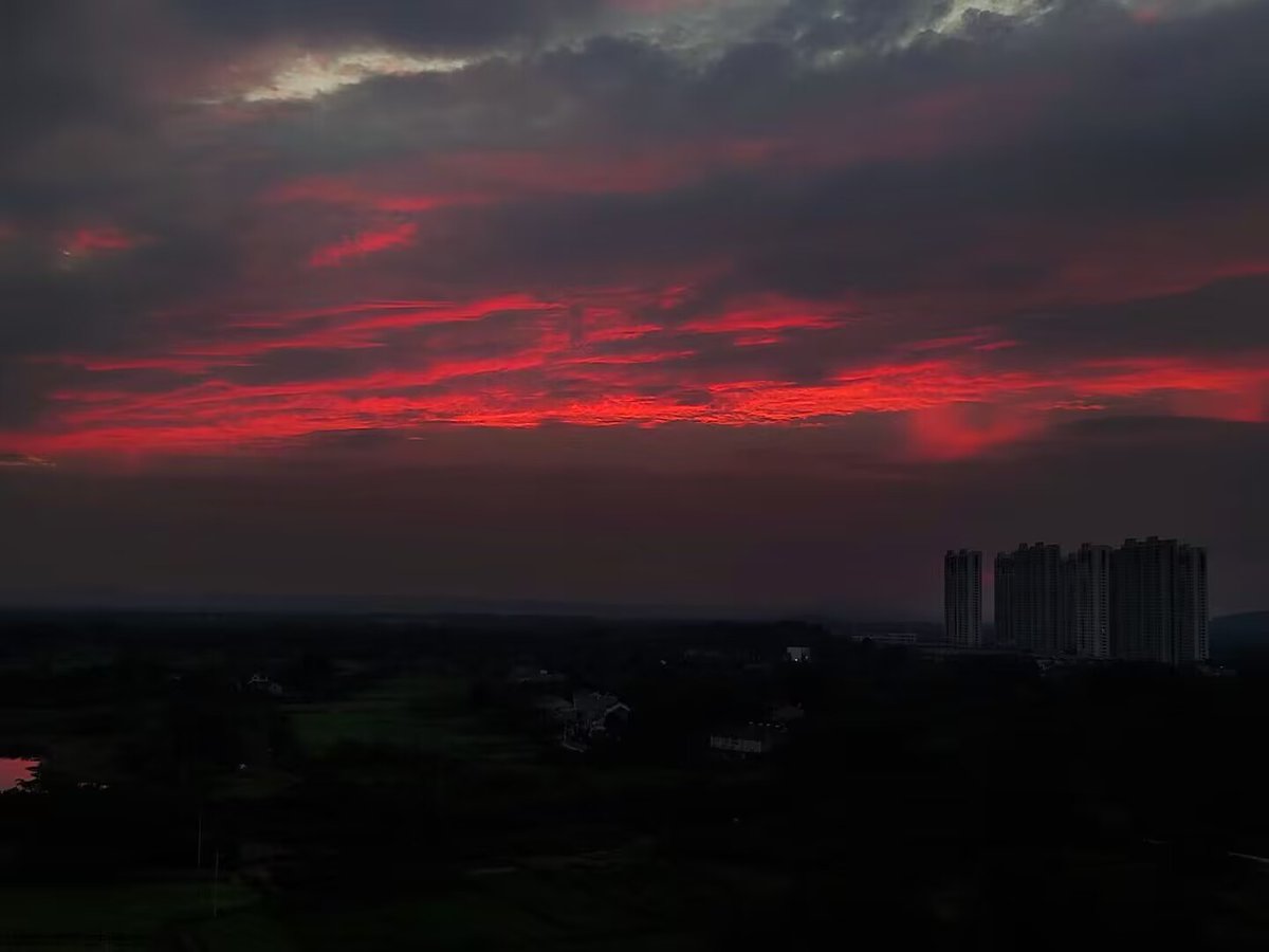 maxairsir tweet media