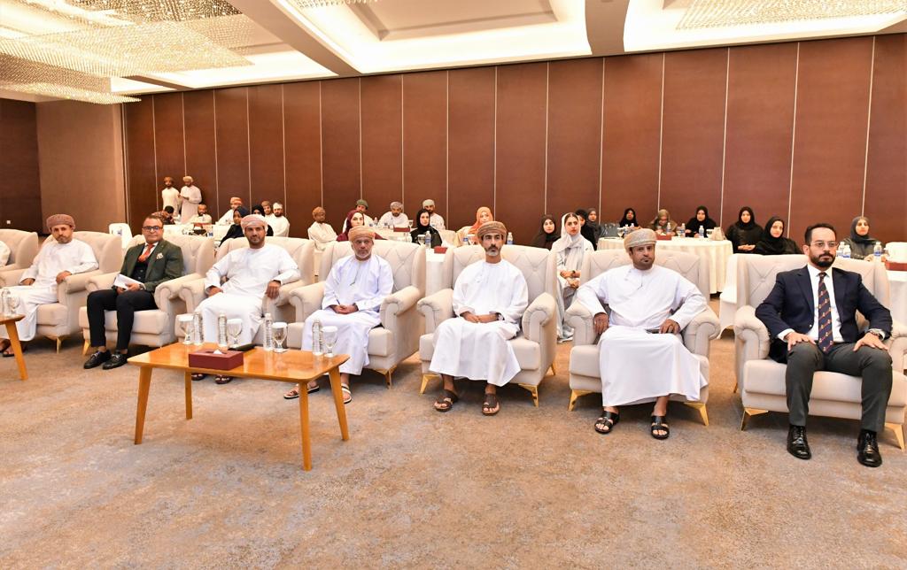DGMS_MOH's tweet photo. دشنت المديرية  العامة للتموين الطبي دورة تدريبية في  تقييم التقنيات الصحيه برعاية وكيل الوزارة للشؤون الصحية  وبحضور مدير عام التموين الطبي و مدراء العموم و مدراء الدوائر و اقسام الصيدلة ، تهدف  الدورة  التدريبية الى تأهيل الكوادر  الصحية لاكتساب  مهارات تقييم الادوية التخصصية. https://t.co/yBRVhp2RnN