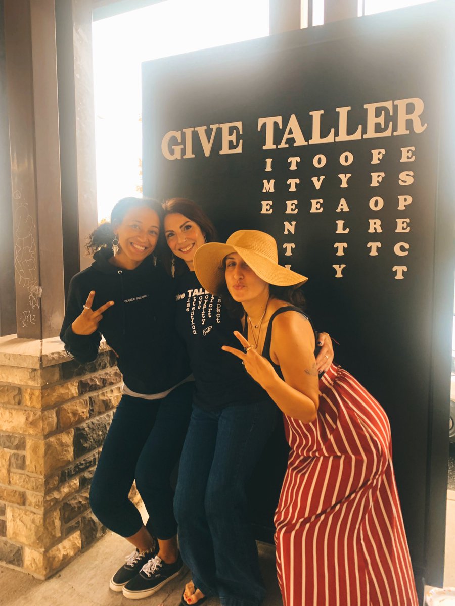 steph_feels's tweet photo. Community is what it is all about. Everyday I wake up blessed to be a part of a community that comes together, to uplift each other and our local area. Shoutout to Fyne Print Williams for the Give Taller Movement & all the work you add to the community
#holdownupstate #fyneprint https://t.co/FK4cR0QN8J
