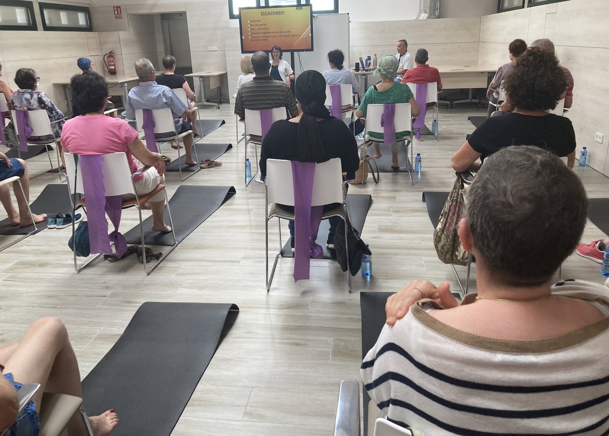 SanofiES's tweet photo. 🟠¡Arranca la sesión de #enforMMa en el @hggranollers!
Con motivo del #DíaMundialMielomaMúltiple, pacientes de este #cáncer comprueban los beneficios que el ejercicio físico puede aportar a su día a día.
🤝Con @AEAL_.
#SanofiEsOncología #BloodCancerAwarenessMonth https://t.co/gfiACmu7CU
