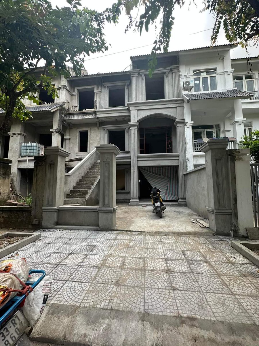 BuiBaNhieu's tweet photo. Lô A2X Khu A Khu đô thị #Geleximco, Lê Trọng Tấn, #HàĐông, #Hanoi
- Diện tích 104m², 5 tầng, mặt tiền 6m
- Giá 14.5 tỷ
#Villa #Villanos #Villahermosa #BDSVIETNAM
#lienke #shophouse #thocu #swetzerland #nhapho #bdsHanoi #Hanoi #Hochiminh #Saigon #Vietnam #chéo #viral https://t.co/BLsNK8DdVB