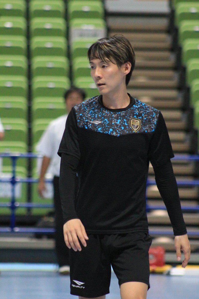 vv3vv_no25's tweet photo. #ボルクバレット北九州
#花嶋悠 選手
#No87
#Fリーグ
花嶋さんがプレーする所こんな近くで見れるなんてメディアドーム最高すぎるww https://t.co/j9Ve5H8VDk