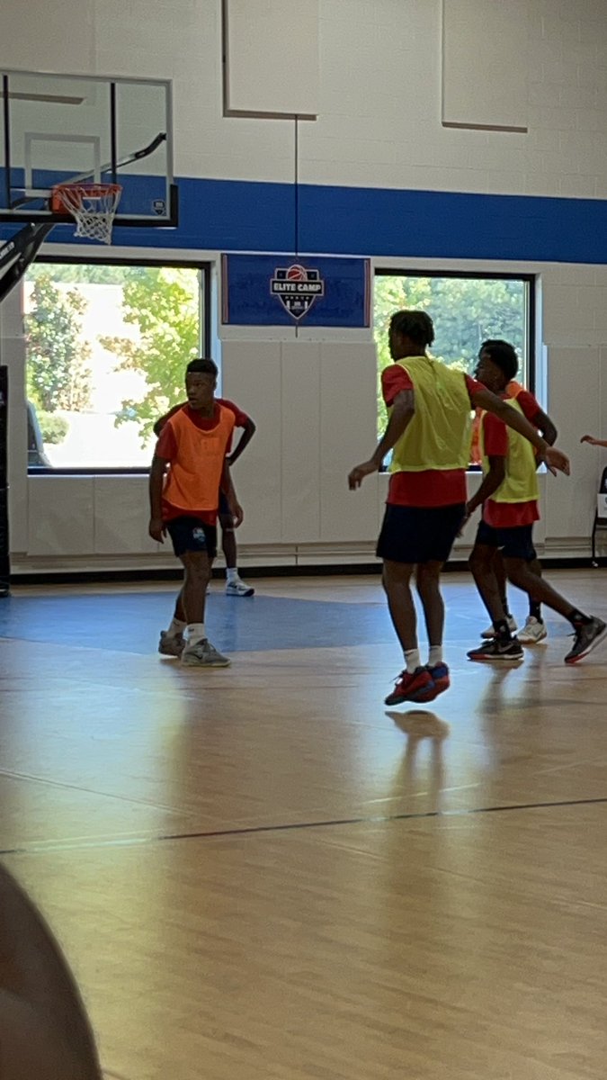 babystrick's tweet photo. MyGuy3 @JakobeBucketz3 put in work @EHBAlpharetta Nike Elite invite camp this pst weekend. https://t.co/BPoBnpHEMq