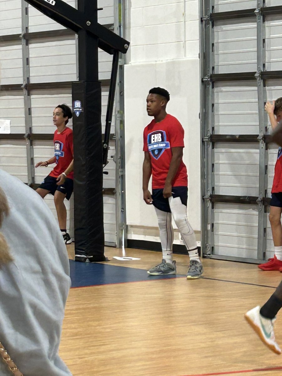 babystrick's tweet photo. MyGuy3 @JakobeBucketz3 put in work @EHBAlpharetta Nike Elite invite camp this pst weekend. https://t.co/BPoBnpHEMq