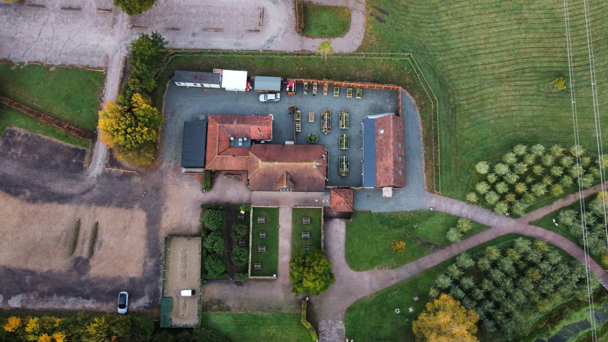 SCDEssex's tweet image. In 2021, we proudly wrapped up construction on this new shop, office and boiler house at Marks Hall, Marks Tey. ✨

Let's build together! 🏠 smith-construction.co.uk 

#SmithConstruction #MarksHall #MarksTey #ExcellenceInConstruction