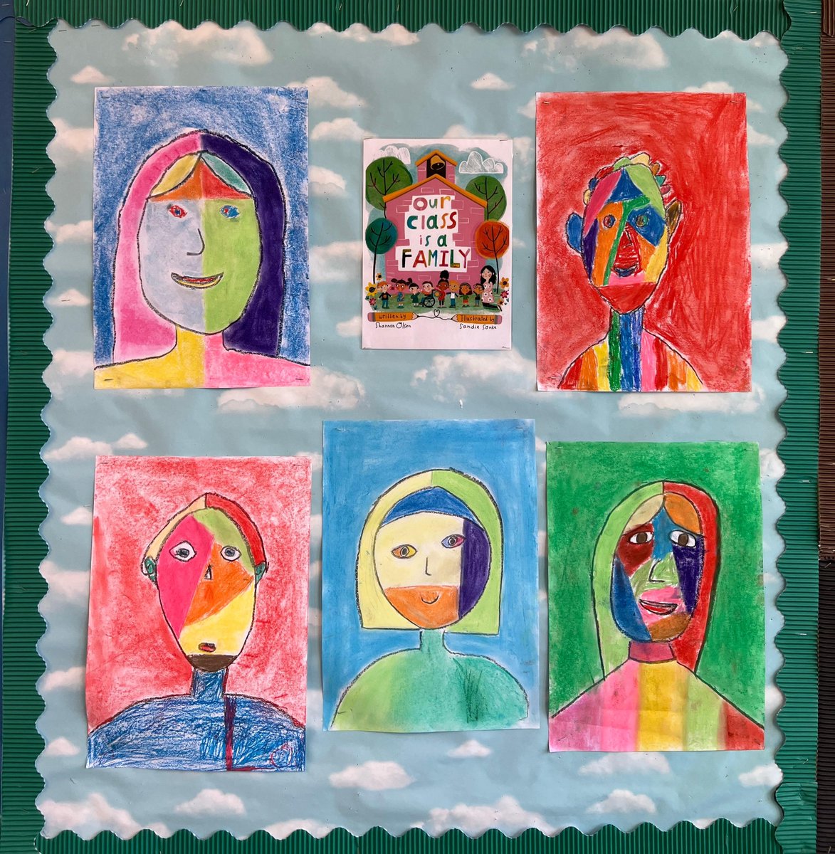 mcbdowney's tweet image. The P4 children have been learning how to draw an abstract self-portrait. 

Well done, P4, great work! 👏

#DowneyHouse #MadetoLead