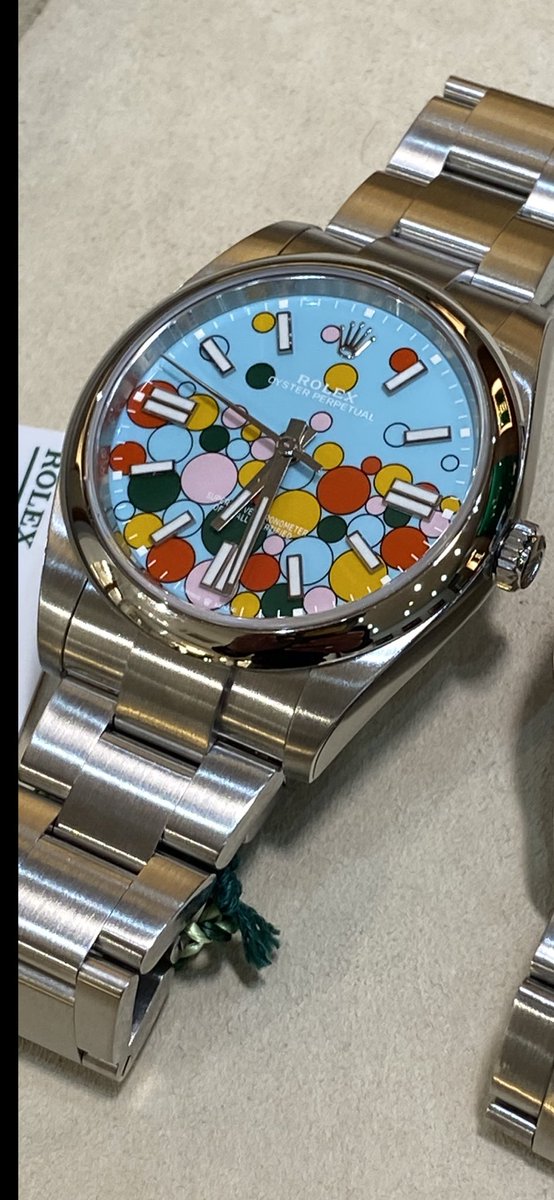 RolexOwnersClub's tweet photo. It’s a #celebration 🩵🔴🟠🌸🟢 #Rolex  OP 41 #124300 https://t.co/tAHSXAm7Lo