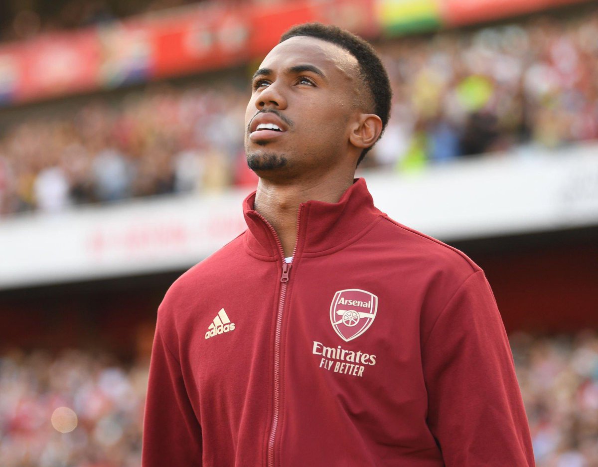 IDGoonerscom's tweet photo. Ben White x Big Gabi duo CB terbaik Arsenal musim 2021/22.

Saliba x Big Gabi duo CB terbaik Arsenal musim 2022/23 dan sampai sekarang. Selama salah satunya ngga cedera, White main di kanan dan mereka tandeman di tengah adalah keinginan admin sepanjang musim ini. https://t.co/EfFR15z9SS