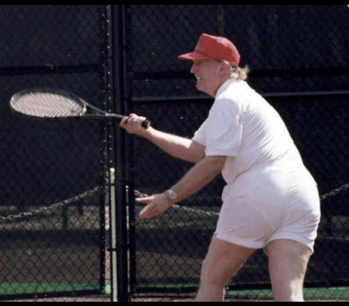 BBWreckingCru's tweet photo. @UserInOurMidst @Timcast Ah, yes.  Our women long for that elementary school lunch lady body type.  We stand no chance. https://t.co/nperYn1s8d