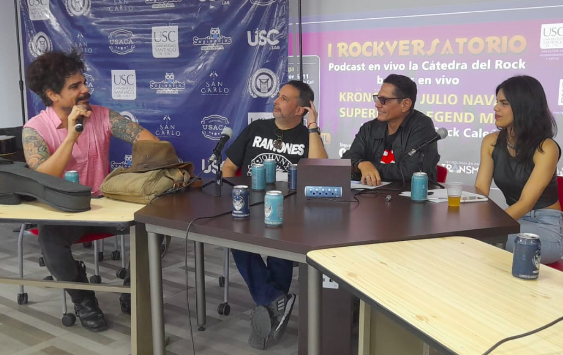 Utopicos_usc's tweet photo. Julio Nava, gigante del rock caleño fue uno de los artistas invitados al II Festival Transmedia 2023 en la @usantiagodecali. En el encuentro, el artista reveló su faceta como empresario, resaltando: “No se casen con una sola idea”. Lee la nota en: https://t.co/s9Afk975mx https://t.co/lvULv8zfYV