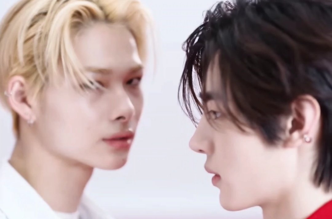 nrkdaily's tweet photo. HOONKI THE POWERFUL VISUAL DUO #SUNGHOON #NI_KI https://t.co/YXvuqSfjlH