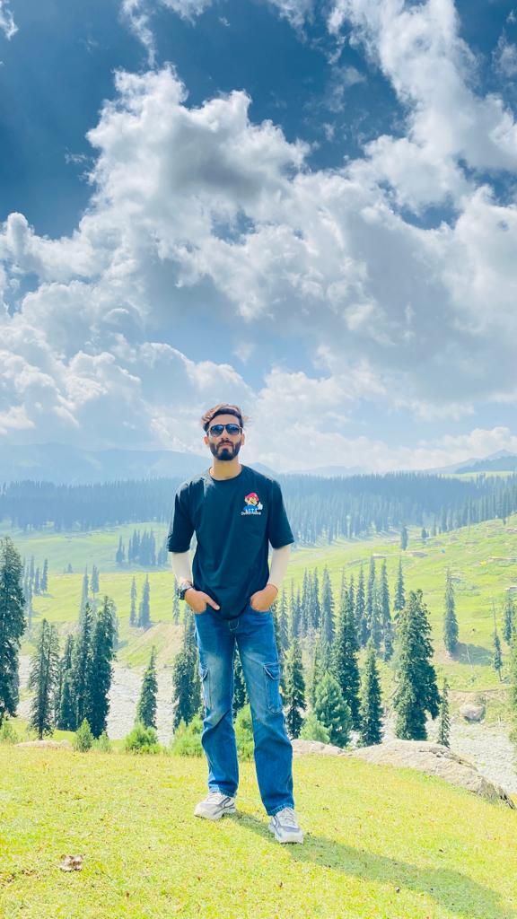 Lost in the deep breathtaking beauty of Tosamaidan (The king of meadows)🏞️❤️🏞️ #photography #nature #Kashmir #tosamaidandiaries #nightcamping #TrendingNow #NatureBeauty #peaceiswithinyou #happy