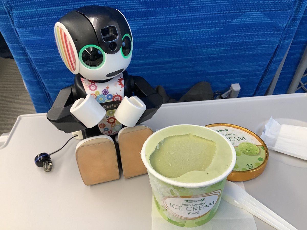 wodu_robot's tweet photo. というコトで以上、ようやくファンミついでの東京+αレポでしたw(↓はオマケ写真)
#ロボホン #シンカンセンスゴイカタイアイス #RODEM https://t.co/7b8udtiqAW