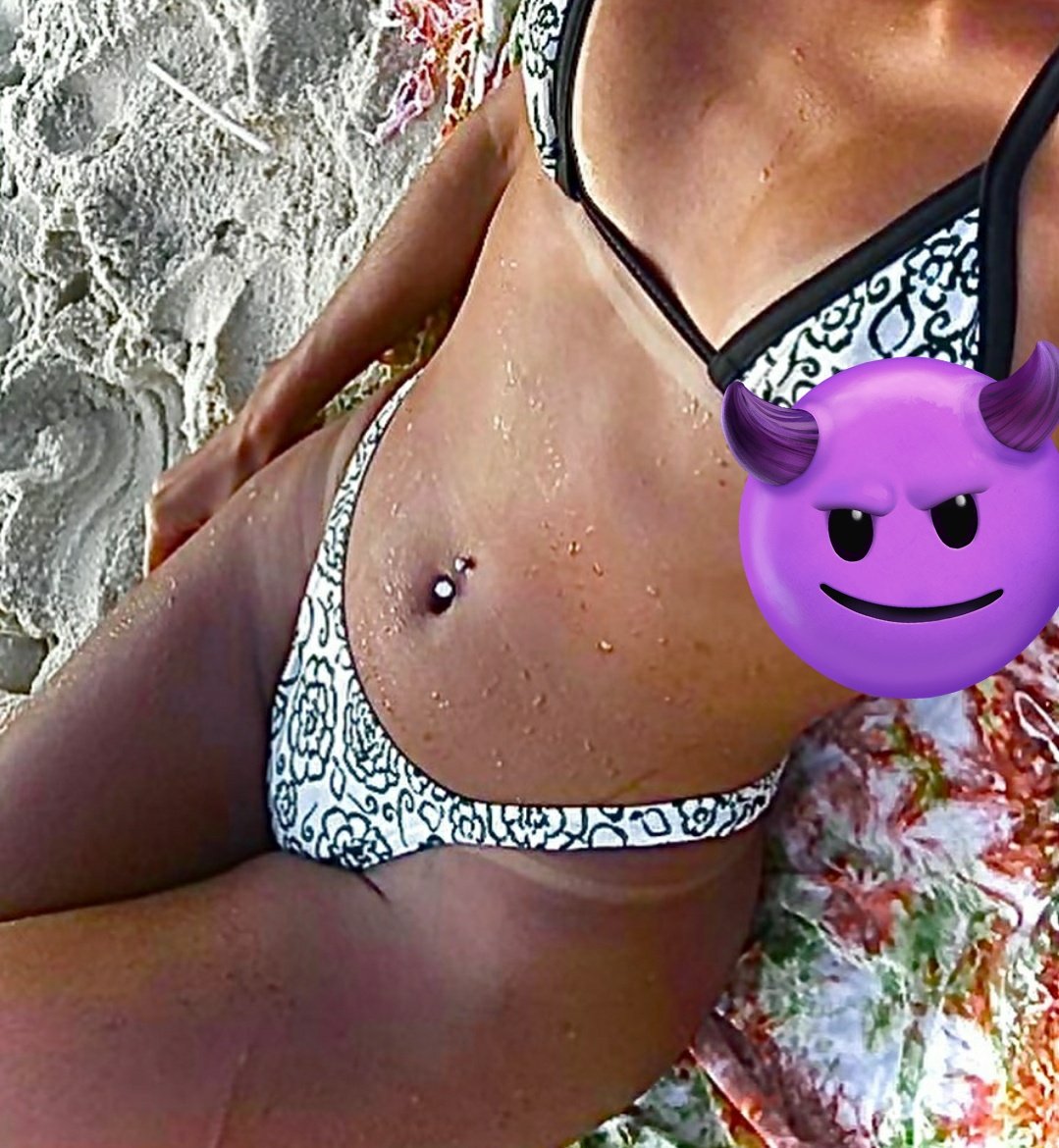 Talytaput's tweet photo. 👩🏿🫵🤳👀🥵😈🔥🐸🔥 https://t.co/ay6hL4MaHQ