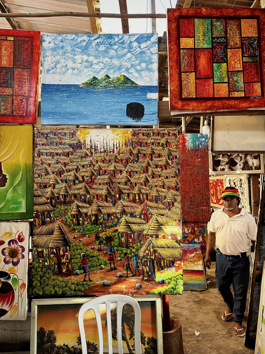 SolanaSensei's tweet image. Today, I went to another five different art studios here in Dominican Republic.

I’ve taught over 15 local artists about 1/1 art in Solana and using social media.

It’s not much, but I do my best to help.