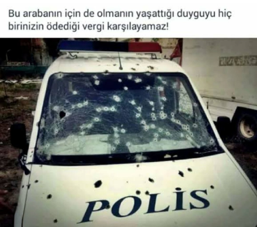 Herkes POLİS, BEKÇİ maaşını konuşuyor. Ama Polis ve Bekçi kadar çalışmayan meslek gruplarının almış oldukları 30-35 bin TL'yi kimse konuşmuyor. 🧐 Silahı olmayan,zorunlu tayin derdi olmayan, geceleri evinde uyuyan, Resmi tatil günlerinde ve dini bayramlarda evinde olan meslek