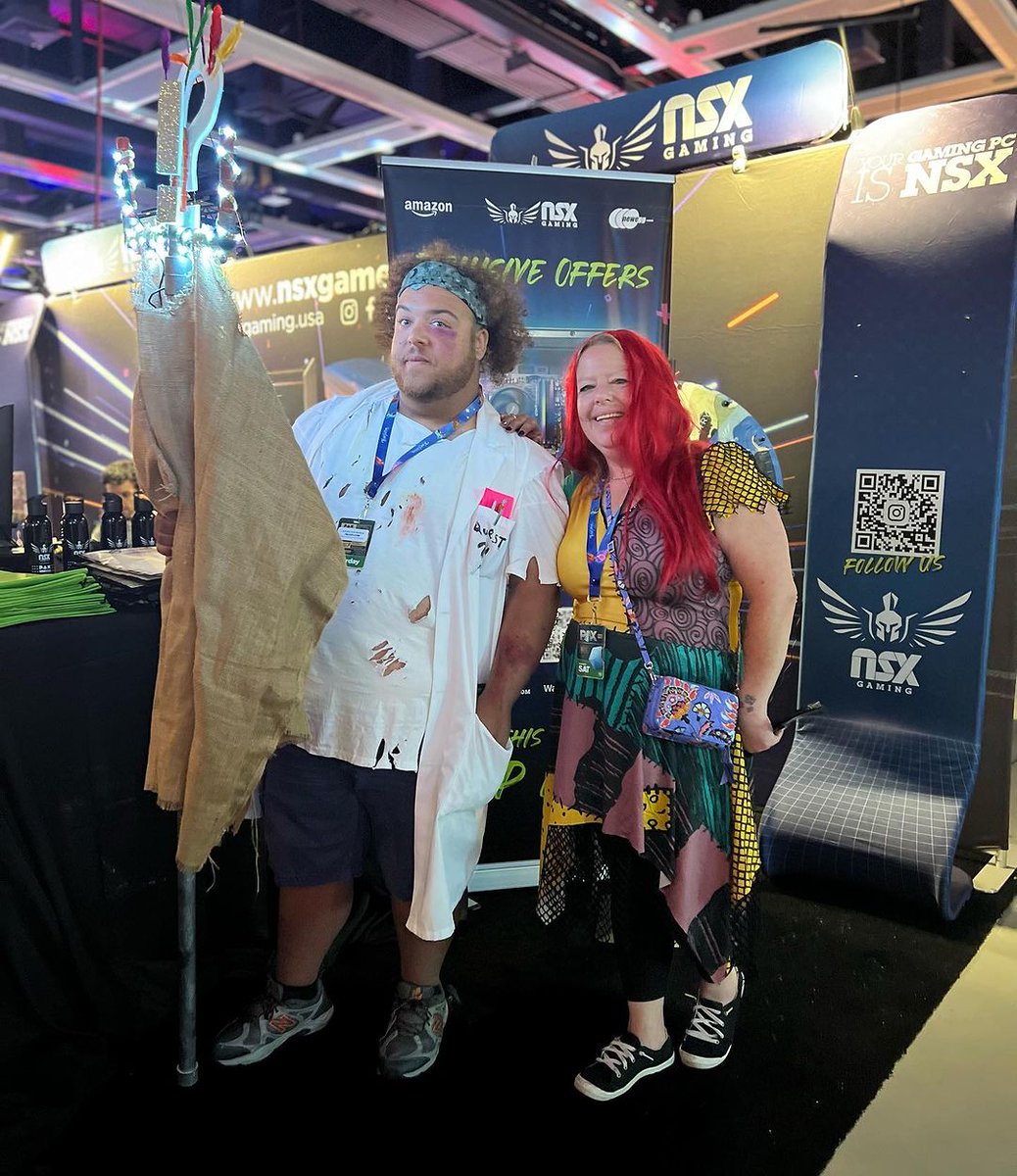 nsxcomputers's tweet photo. Les compartimos un resumen de estos días en #PastWest2023 ⚡

¡Estuvimos en el Stand 409 lleno de premios para disfrutar juntos! 🏆

👉 Las marcas que nos acompañaron en este evento fueron #MSI #Lexar #AMD #ASUS ❤️ 🔥

¡Hoy último día! 🤗🦾 https://t.co/ISh7Eq0kgZ