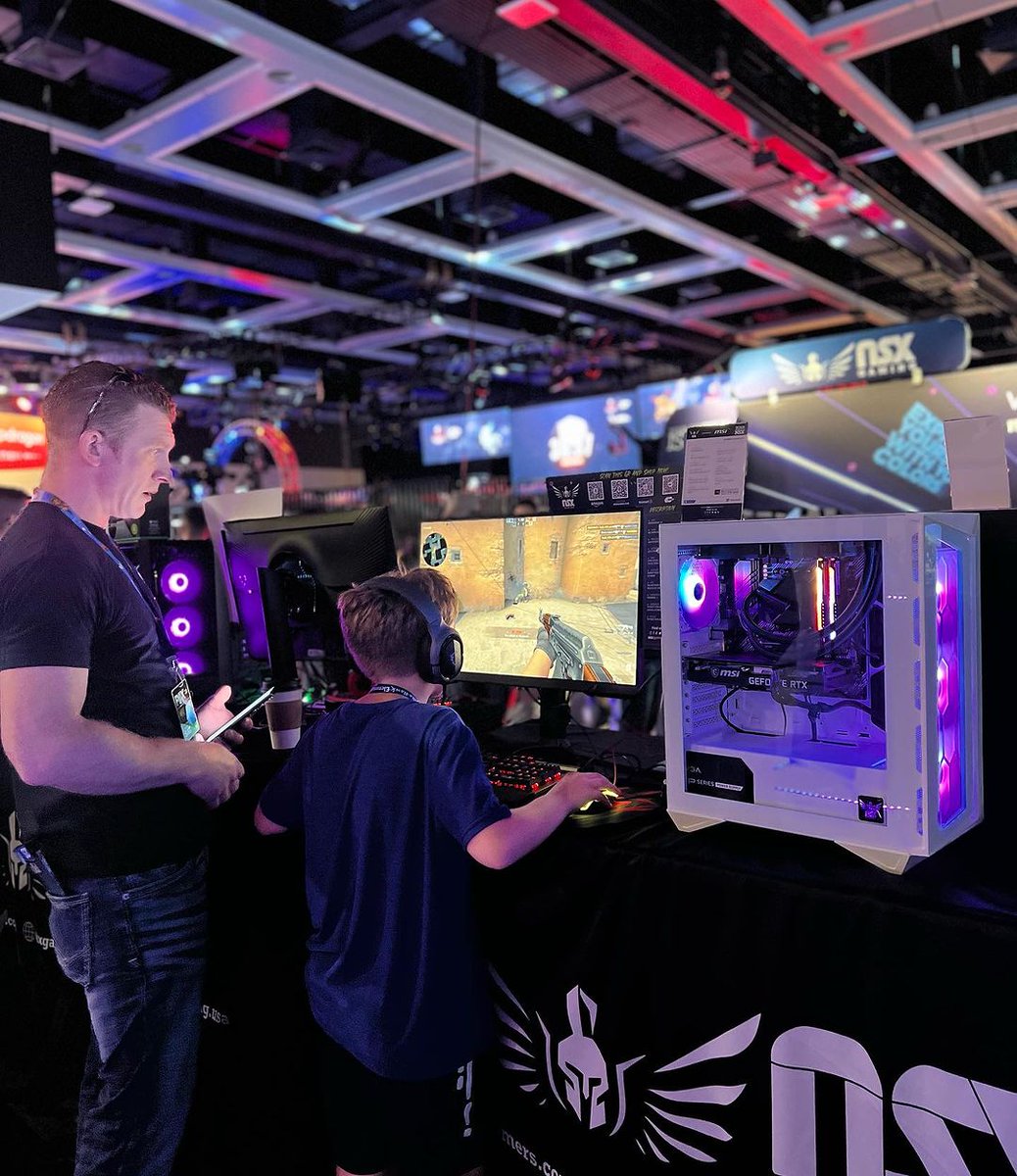 nsxcomputers's tweet photo. Les compartimos un resumen de estos días en #PastWest2023 ⚡

¡Estuvimos en el Stand 409 lleno de premios para disfrutar juntos! 🏆

👉 Las marcas que nos acompañaron en este evento fueron #MSI #Lexar #AMD #ASUS ❤️ 🔥

¡Hoy último día! 🤗🦾 https://t.co/ISh7Eq0kgZ
