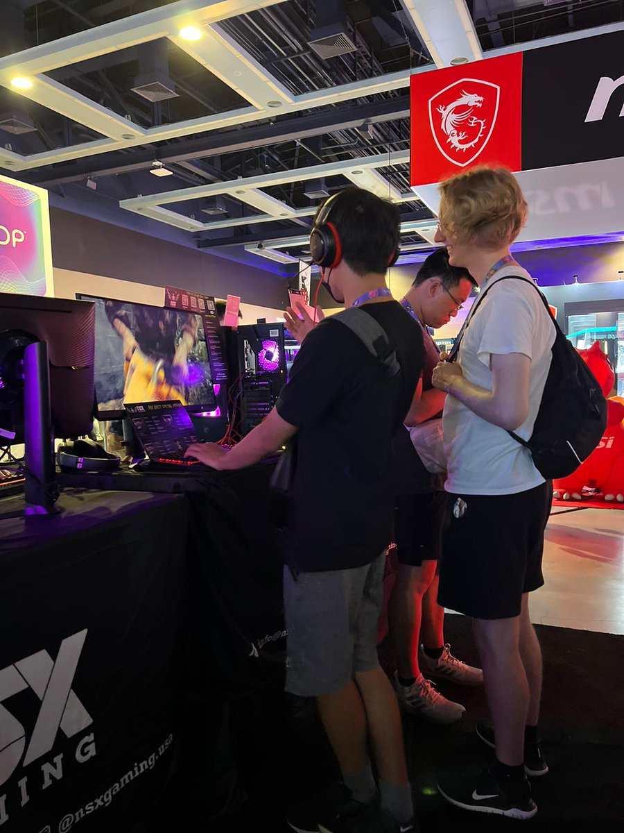 nsxcomputers's tweet photo. Les compartimos un resumen de estos días en #PastWest2023 ⚡

¡Estuvimos en el Stand 409 lleno de premios para disfrutar juntos! 🏆

👉 Las marcas que nos acompañaron en este evento fueron #MSI #Lexar #AMD #ASUS ❤️ 🔥

¡Hoy último día! 🤗🦾 https://t.co/ISh7Eq0kgZ