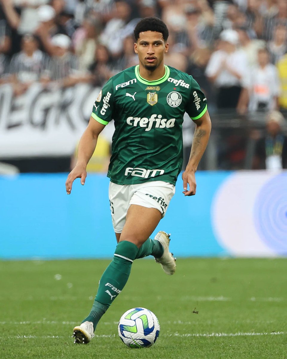 futebol_info's tweet photo. Daronco relata na súmula o motivo de ter expulsado o zagueiro Murilo, do Palmeiras, no clássico contra o Corinthians:

"Após ser advertido com cartão amarelo por reclamação, o mesmo foi expulso por continuar reclamando e dizendo as seguintes palavras: 'Você está de sacanagem, você está de sacanagem'."

📸 Cesar Greco/Palmeiras