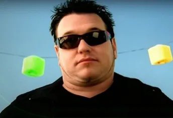 🚨 #ÚLTIMAHORA 🚨

Muere Steven Harwell, vocalista de la banda Smash Mouth y cantante del tema de 'Shrek'

mile.io/44CgOBl