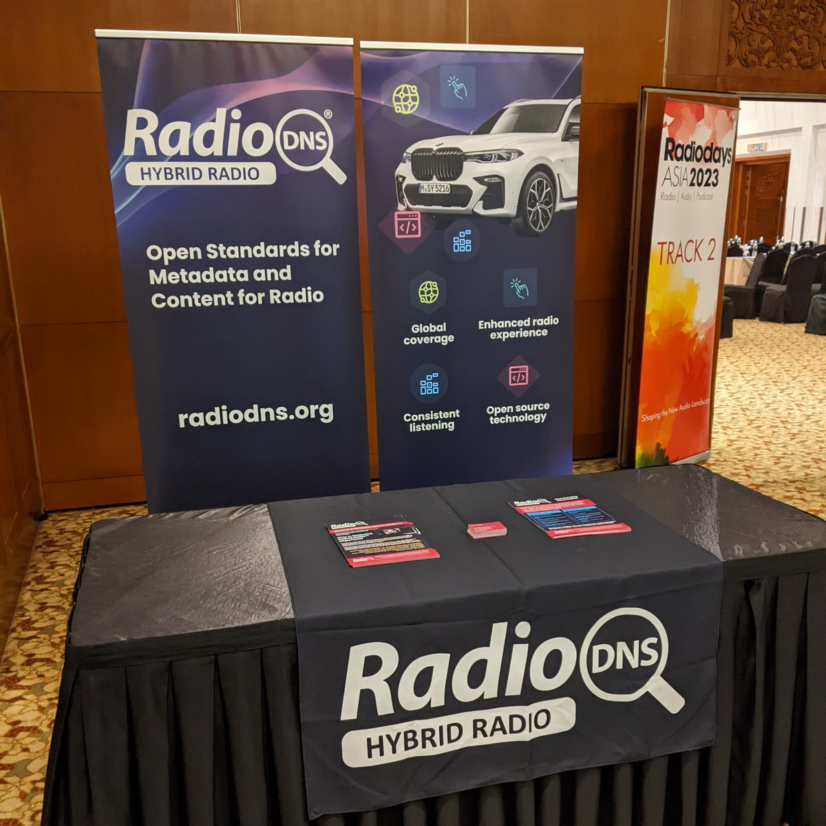 RadioDNS tweet media