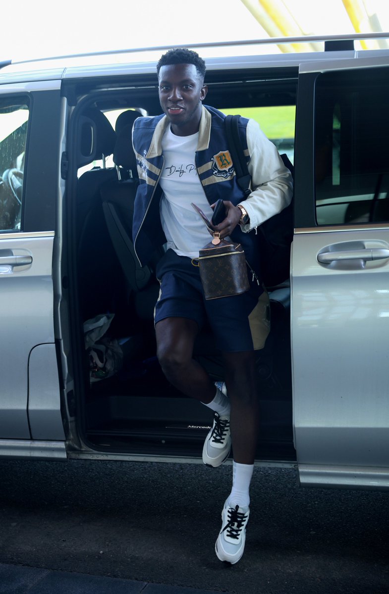 England's tweet image. Welcome to #ThreeLions camp, @EddieNketiah9! 👋