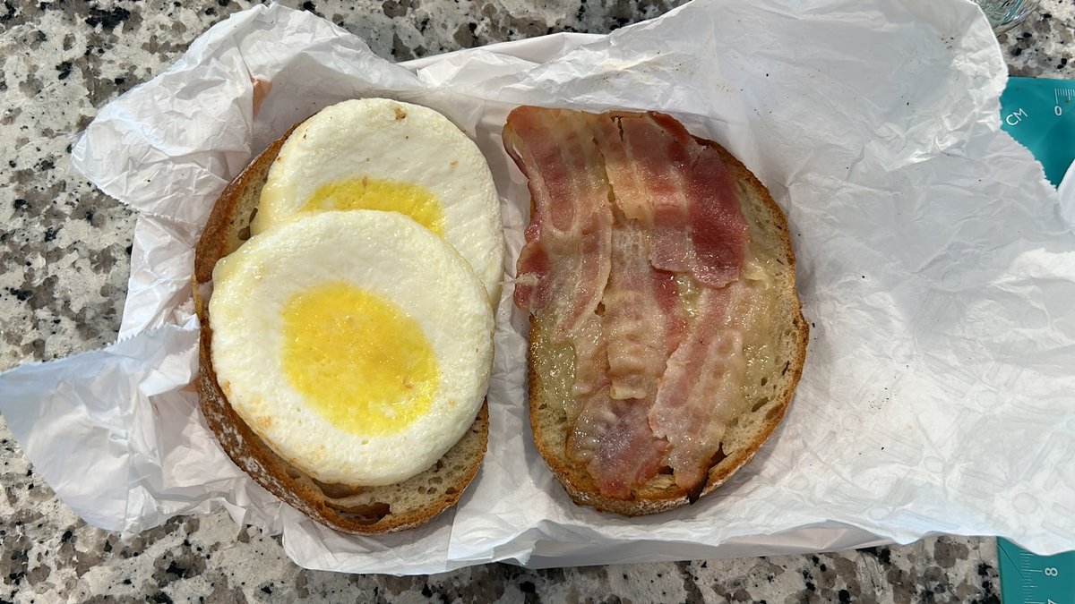 rossmith's tweet photo. @dunkindonuts let’s actually cook the bacon next time 🤦‍♂️ https://t.co/Uq4SxXW4dI