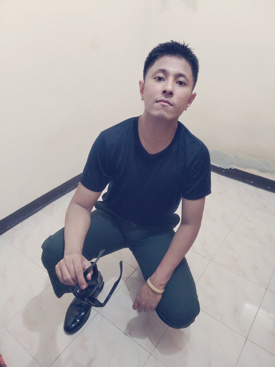 เกรช ที่ชอบรองเท้า tweet media