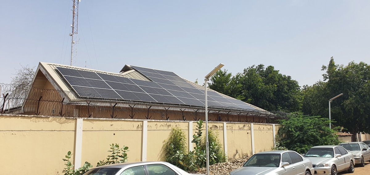 tmgreenintl's tweet photo. Show off your solar panels and share your sustainable lifestyle with the world! #SolarSelfie #SustainableLiving #GreenEnergy https://t.co/fCpSWGFBpA