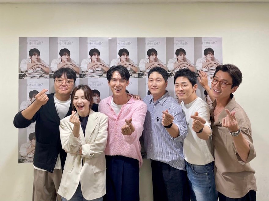 putpoutry's tweet photo. I love my six #2PM
And I also love my other six #Midoandfalasol plus #ShinPD
Yg kiri bentar lagi konser, yg kanan abis konser (fanmeet yys) 😆 https://t.co/CEprPHZI1q