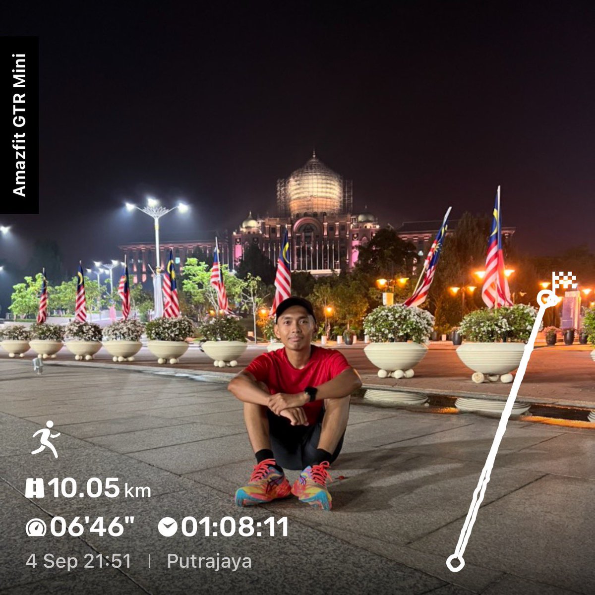 callmeyid's tweet photo. Selesai larian 10KM. Kualiti udara kurang baik. Jerebu disana sini.
Recovery time 37 hrs ⏳
#Asics
#Novablast3
#GTRMini
#Putrajaya https://t.co/4JdqunWghf