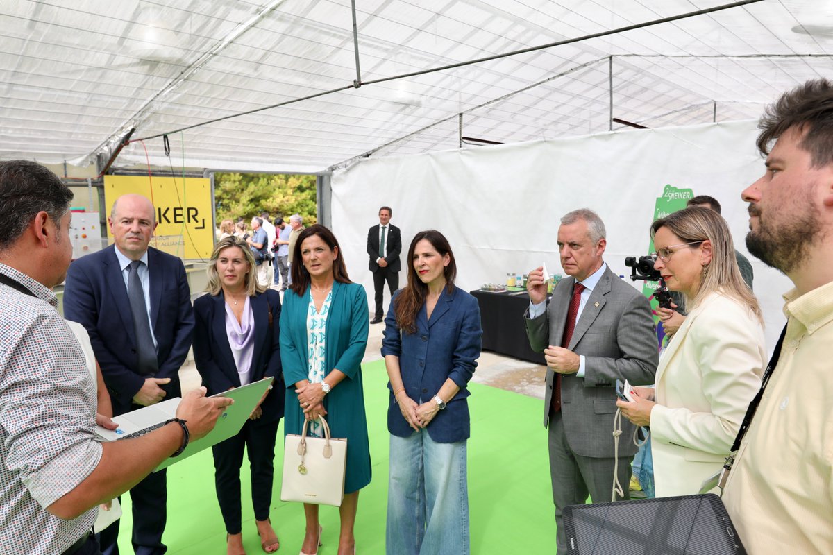 BittorOroz's tweet image. 2⃣5⃣🔬 #NEIKER favorece y apoya el desarrollo del sector primario de #Euskadi para convertirlo en un sector con futuro y atractivo para las nuevas generaciones.

Zorionak a todo el equipo profesional de @neiker_BRTA!

🔗 irekia.euskadi.eus/es/news/87704
