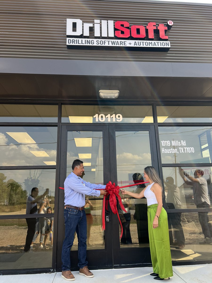 drillsoft's tweet photo. Yesterday was extraordinary as we gathered to celebrate the grand opening of our new office. The energy, enthusiasm, and the joy of the occasion were simply infectious! 🎉✨🥳🎊

We want to extend our heartfelt thanks once again for being part of our special day.🙏🙌🤗 https://t.co/dDIO9FKXYN