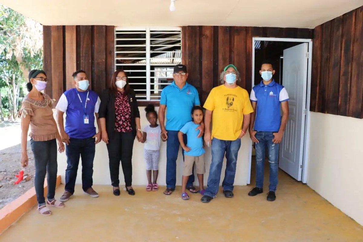 Matan cuatro miembros de una familia en interior de su vivienda en Dajabón sancristobaldigital.com/matan-cuatro-m… vía <a href="/scdigitalrd/">San Cristobal Digital</a>