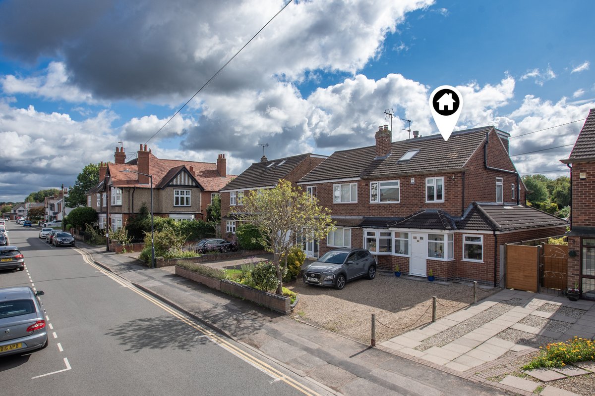 For Sale - Queens Road, Kenilworth. 4 Bedrooms youtu.be/rCD12QHISy4?si… via <a href="/YouTube/">YouTube</a>