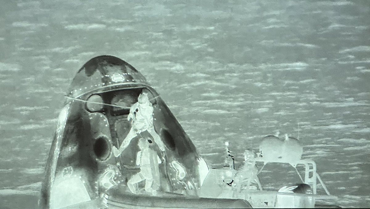 Explorer_Flight's tweet image. Your job?  Dragon rider! 

@NASA @spacex #Crew6