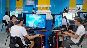 Xiomara85533431's tweet photo. Creados por iniciativa de nuestro líder histórico #FidelCastro el 8 de septiembre de 1987, los #JCCE en la Isla de la Juventud nos mantenemos al servicio de nuestra sociedad...somos la computadora de la familia cubana. #36Aniversario
#JovenClubTeConecta #CubaInformatiza. https://t.co/PzHwPar2Bv