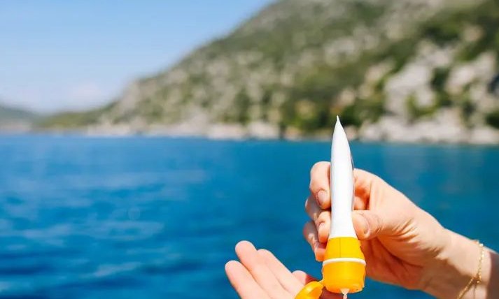 goes_foundation's tweet photo. Sunscreen is killing the Oceans and our planet's life support system

The lowest concentration of oxybenzone that has been shown to damage corals is 62 parts per trillion (ppt). https://t.co/BS0VJ6GJnZ

https://t.co/k9AUKmbmMe https://t.co/LJYs5zkXTT