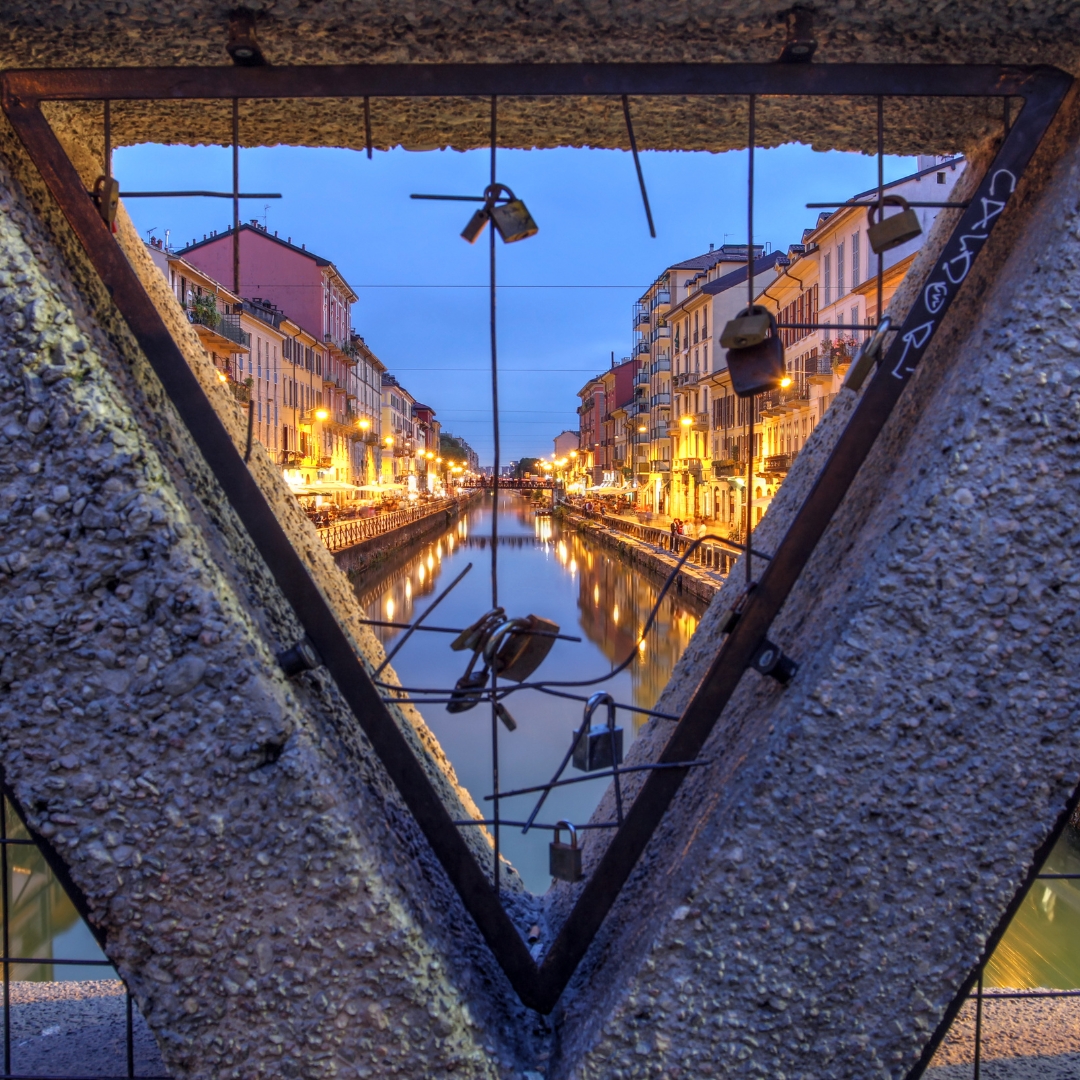 eventiatmilano's tweet photo. #4settembre: -12!
Il 16 Settembre vai a caccia di indizi nel cuore di Milano, per risolvere tutti gli enigmi dell’Escape Room a cielo aperto!
Durante il percorso ti accompagnerà Giada Fornoni (IG: giadafornoni).  

#SatoCode @thesatocode
Registrati online: https://t.co/CjrmeMLvGR https://t.co/WbCY3d35ED