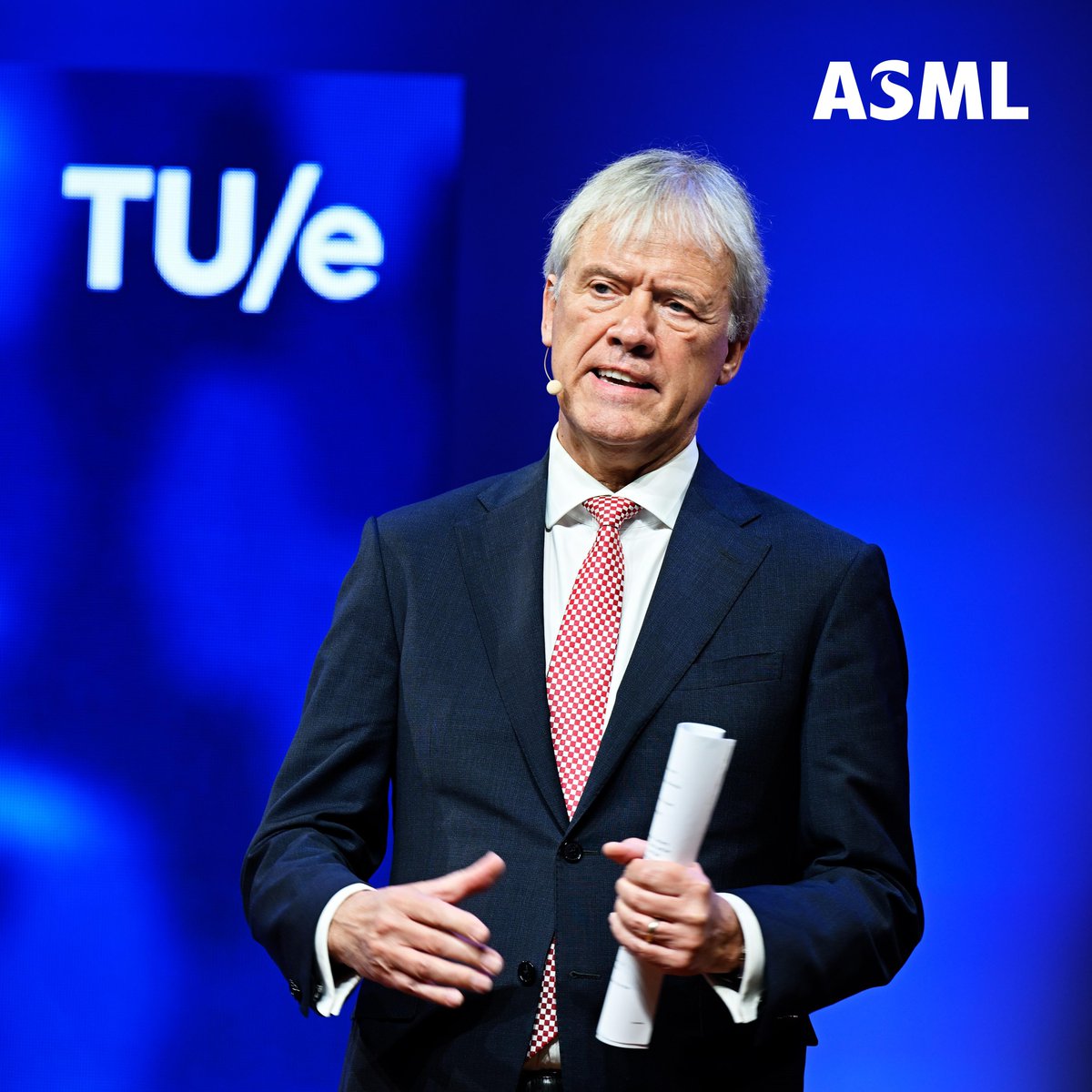 'The bigger the problem, the bigger the innovation.' On the future earning power of the Netherlands and Europe, our CEO, Peter Wennink, stressed that we must overcome complacency and promote collaboration as well as innovation at the opening of the academic year at @TUeindhoven.