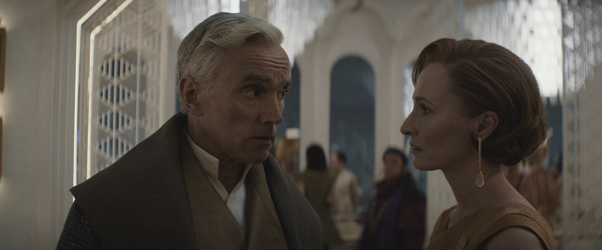 #StarWars Quote of the Day:

"I learned from Palpatine. I show you the stone in my hand, you miss the knife at your throat."

- Mon Mothma, "Andor" S1 E7