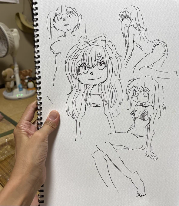 明日というか今日は旦那が有休なのでビール飲みながら落書きしてます 