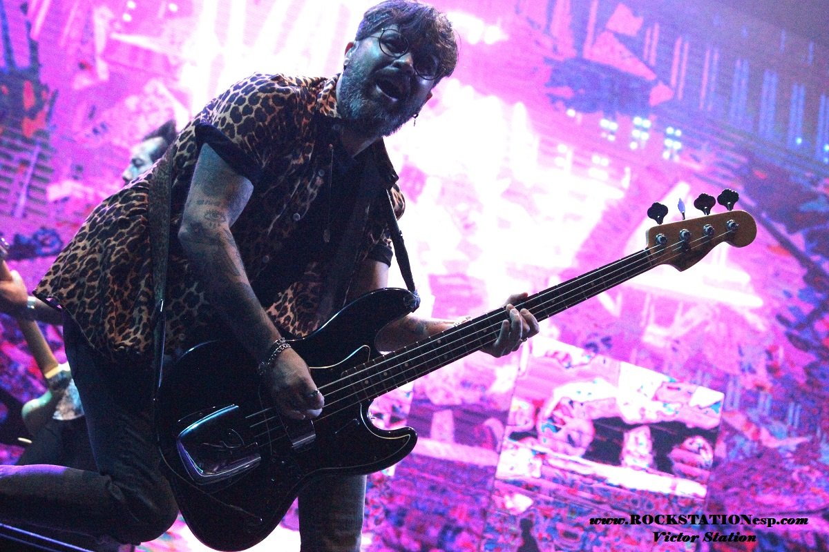 Que grande <a href="/JessFabric/">Jess Fabric</a> en el <a href="/FestivalGigante/">Festival Gigante</a>
Bolazo el de <a href="/VivaSuecia/">Viva Suecia</a> bajo el diluvio