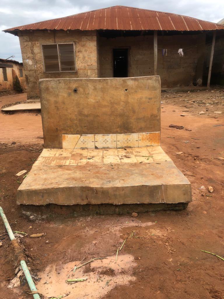 blexy08's tweet photo. Community Development Intervention Project Executed by Unilorin 400 Level Adult Education Students as part of AES 402. Renovate Abandoned water facility at Chief Imam Compound Oke Odo, Ilorin, Kwara State. https://t.co/WvCRdxFDHH