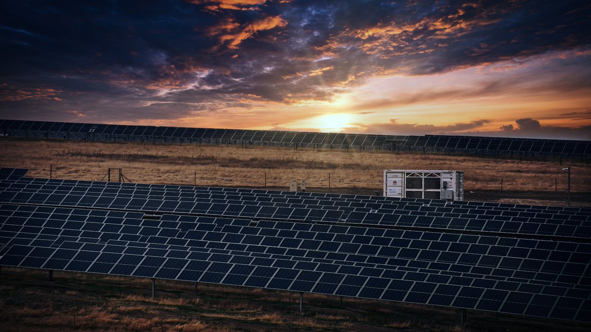 CastanonAlvarez's tweet photo. Vamos a intentar revalidar el concurso #PHOTOvoltaica2023 organizado por @UNEFotovoltaica https://t.co/FKJoA8B5uP
