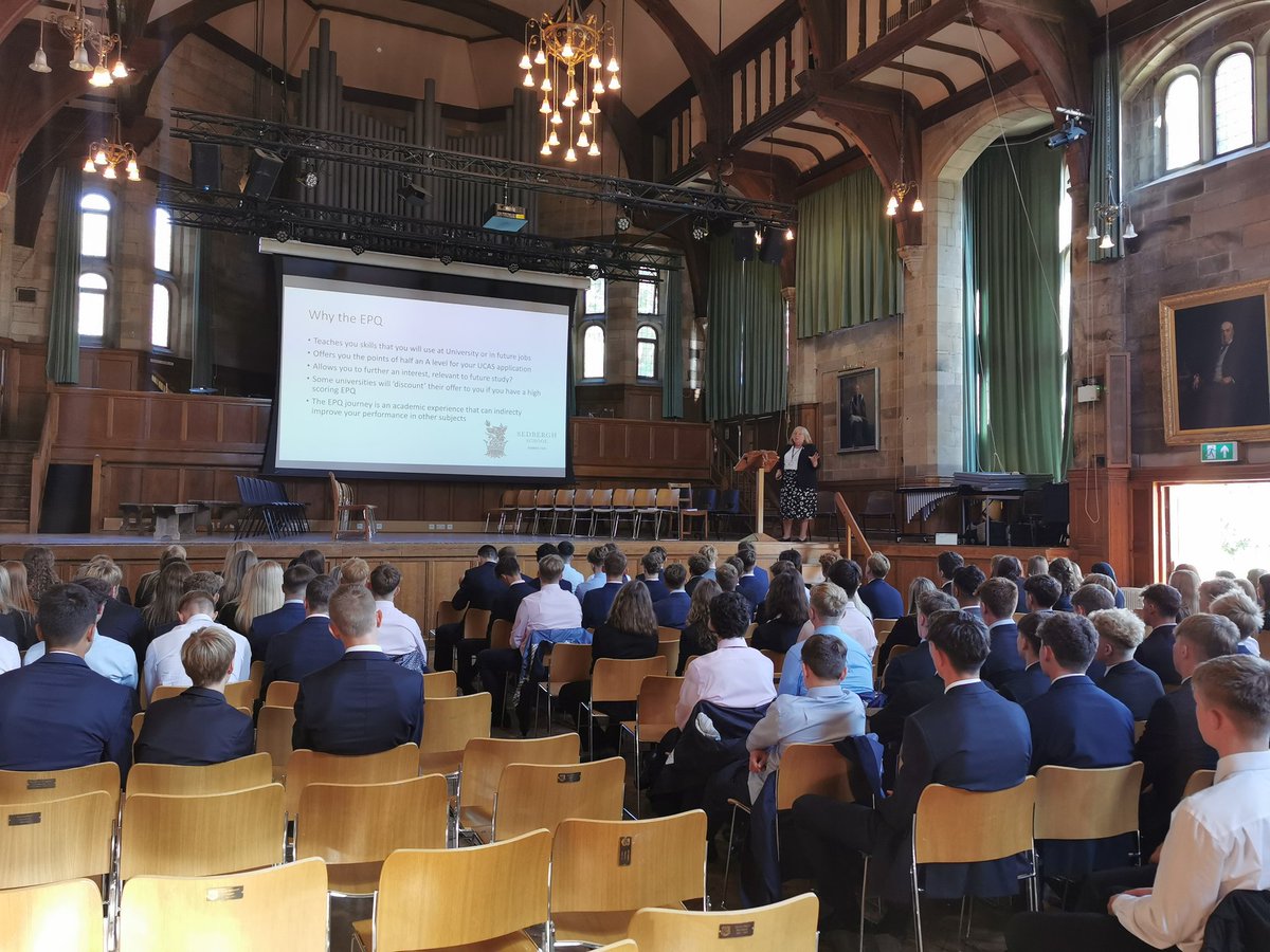 Mrs M getting the L6 fully engaged with a talk on the EPQ. Y12 Induction is going well.