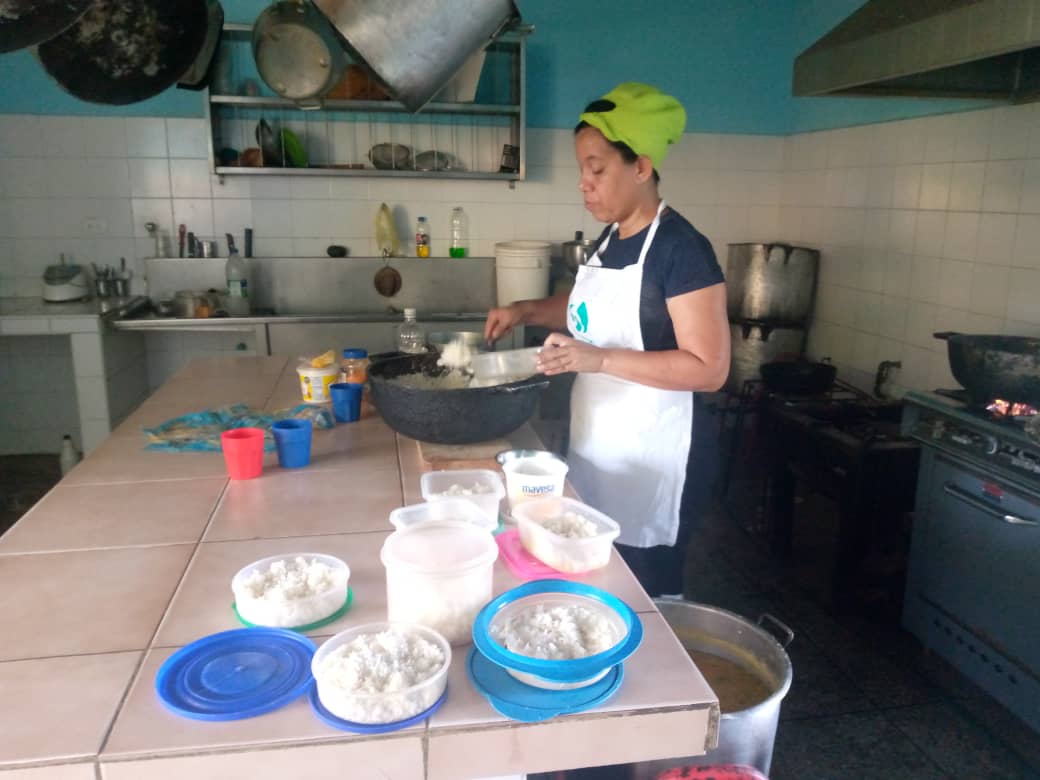 Cnae_Guacara10's tweet photo. #MeEncantaVenezuela por sus colores, sus tradiciones, su gastronomía y por su gente que cada día sale a trabajar por un país para nuestros niños y niñas de la patria.💛💙❤️
@_laavanzadora @pedrodiazg59 @cnaeoficial @norelys_bolivar @betzabeth_ab @gaza1616 @FontalvoCNAE @Xiomaluna https://t.co/6PTYXtW3kb