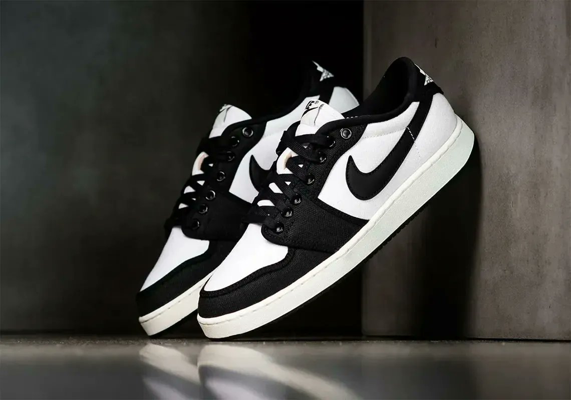 KicksFinder's tweet photo. Ad: STEAL via Sneaker Politics
Air Jordan 1 KO Low "Panda"
$84 ($120 Retail)

>> https://t.co/xyr2MmXFC9 https://t.co/x4ll2QoJEA