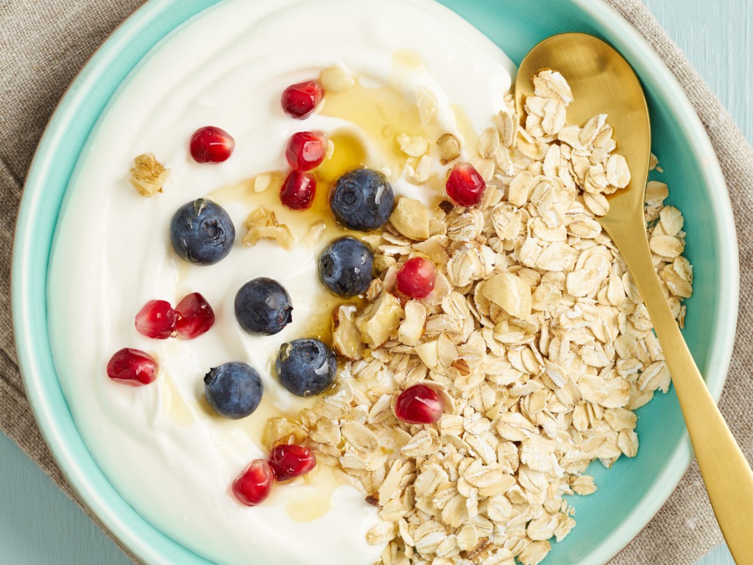GrainworksInc's tweet photo. Breakfast is an important meal to kick start the day, and oats are a wonderful option! They can be prepped the night before, baked, or made in the morning. With so many flavour combos and health benefits, how can you go wrong?  https://t.co/me3onAN3k7 https://t.co/leHU6ofeFU